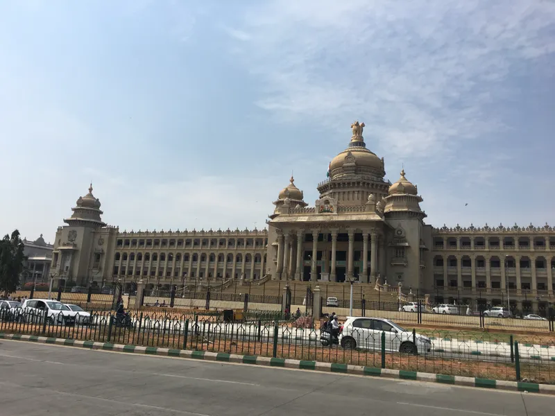 Coimbatore to Bangalore taxi service